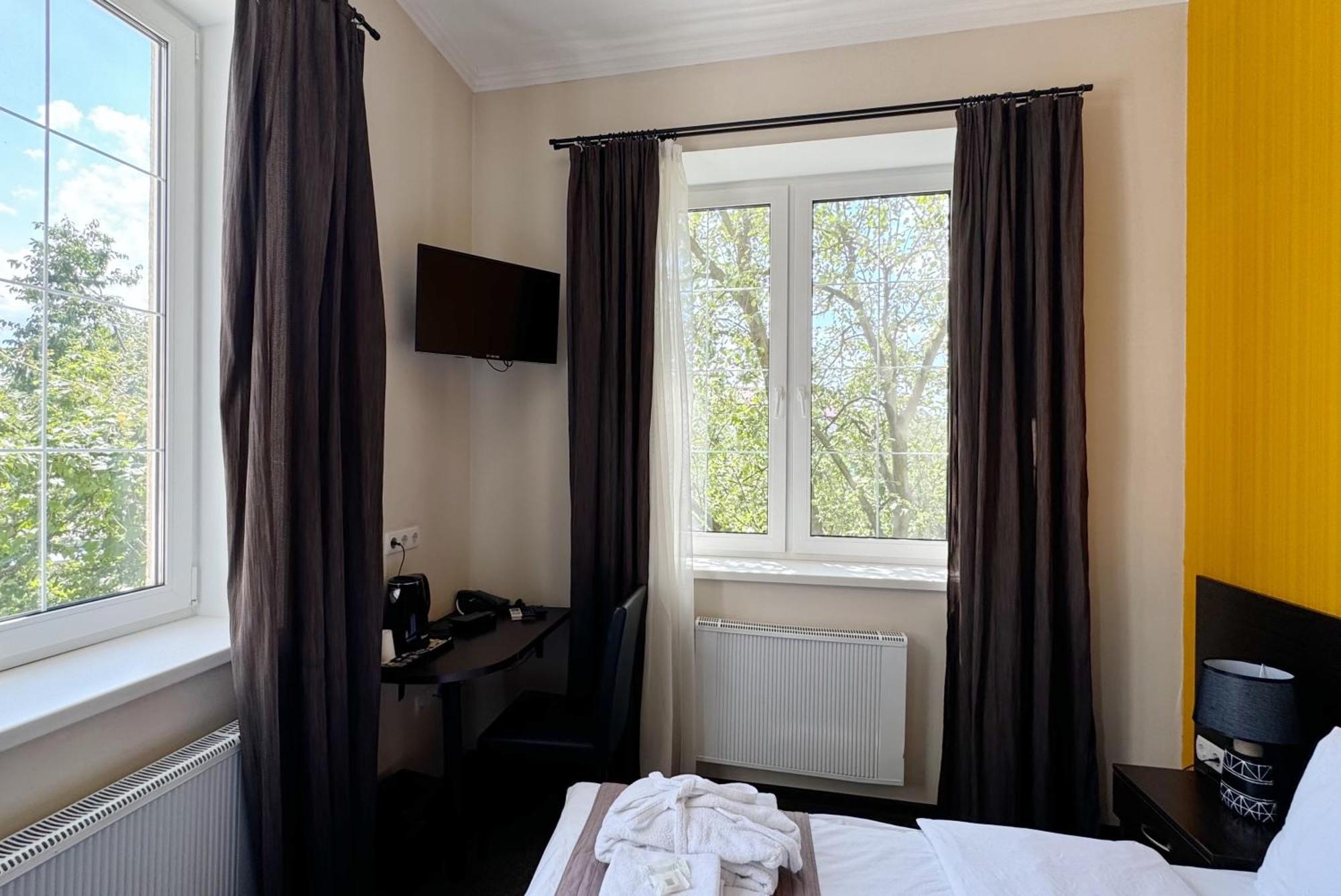 Shelter Hotel Київ Екстер'єр фото