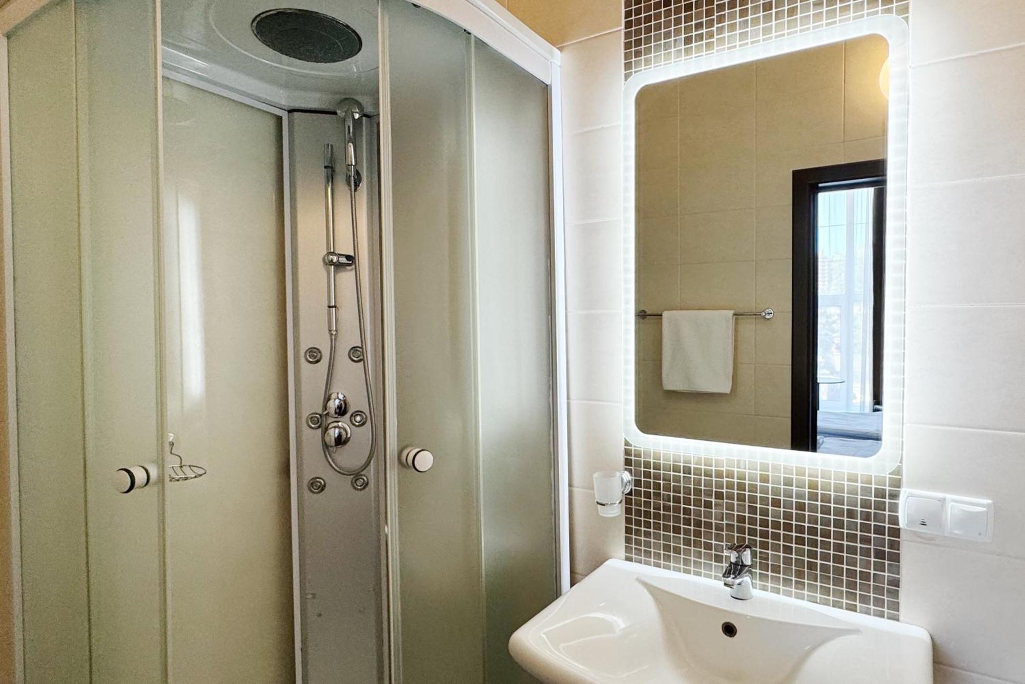 Shelter Hotel Київ Екстер'єр фото