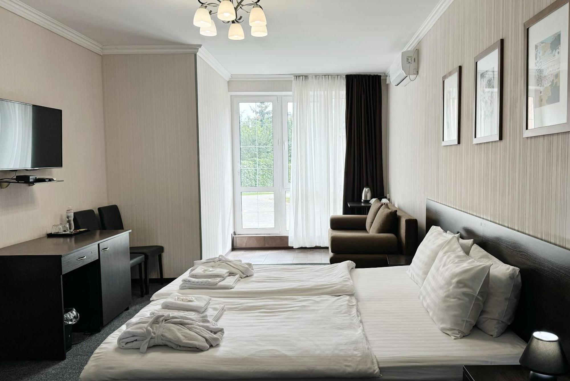 Shelter Hotel Київ Екстер'єр фото